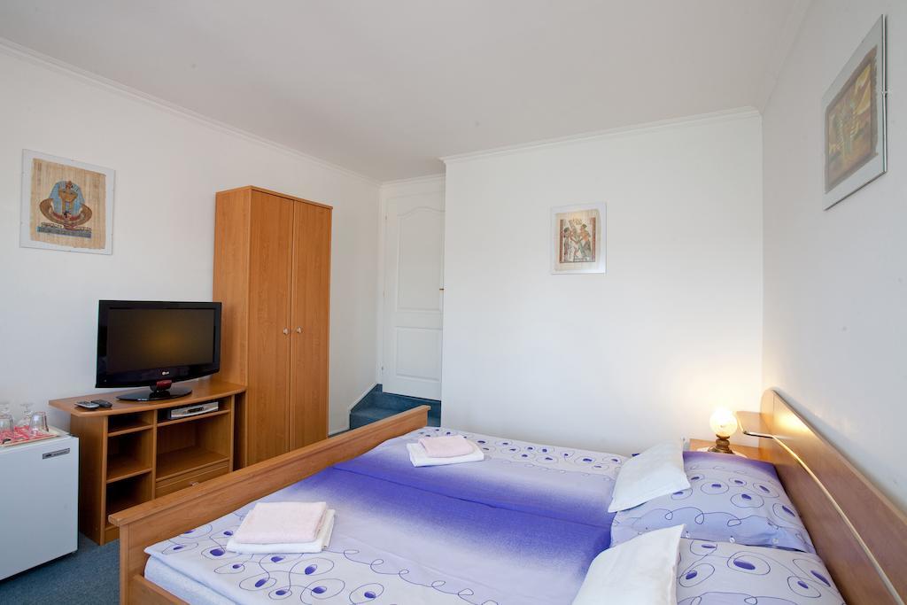 Pension Minor Ceske Budejovice Ngoại thất bức ảnh
